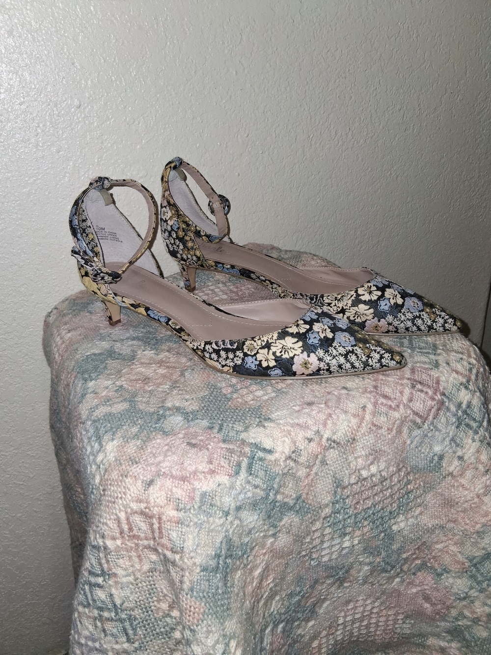 Charles by Charles David Floral Pointed Kitten Heels in Blue, Black, Cream